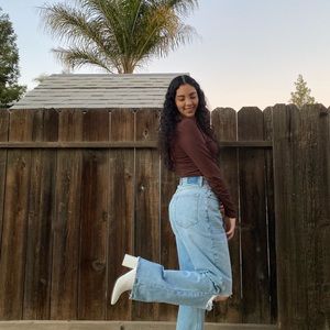 Meet your Posher, Marisol